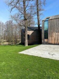 trawa z rolki w ogrodzie, trawa z rolki producent